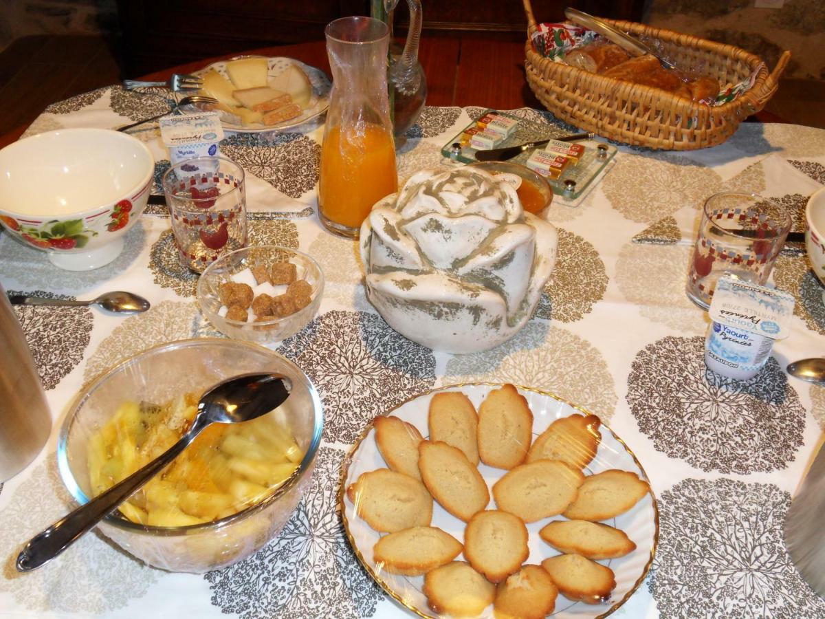 Chambres Et Table D'Hotes Du Pere Boussenac Экстерьер фото