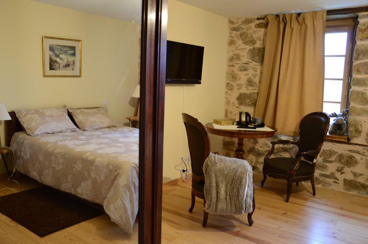 Chambres Et Table D'Hotes Du Pere Boussenac Экстерьер фото